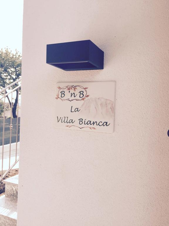 La Villa Bianca Guest House 칸투 외부 사진